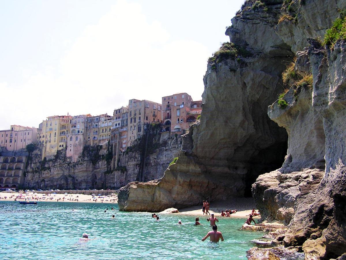 Appartamento Casa Vacanza Saverio Tropea Bagian luar foto